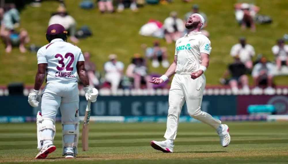 न्यूज़ीलैंड का दबदबा! टिकनर की आग उगलती गेंदों से वेस्टइंडीज ढही, स्कोर सिर्फ 205