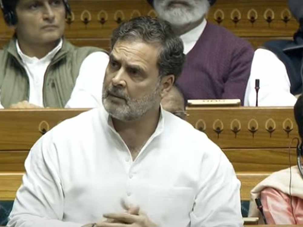 RSS पर राहुल गांधी का बड़ा हमला—‘लोकतंत्र की संस्थाओं को कब्जे में लेने की साजिश’