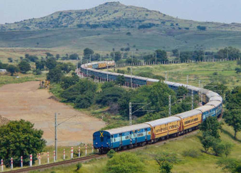 यात्रियों को बड़ी सुविधा: अब वेटिंग/RAC टिकट का स्टेटस 10 घंटे पहले होगा उपलब्ध