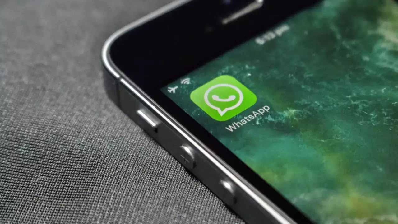 WhatsApp सिक्योरिटी में सेंध? एक्सपर्ट ने बनाया ऐसा टूल जो बिना बताए कर सकता है आपकी जासूसी