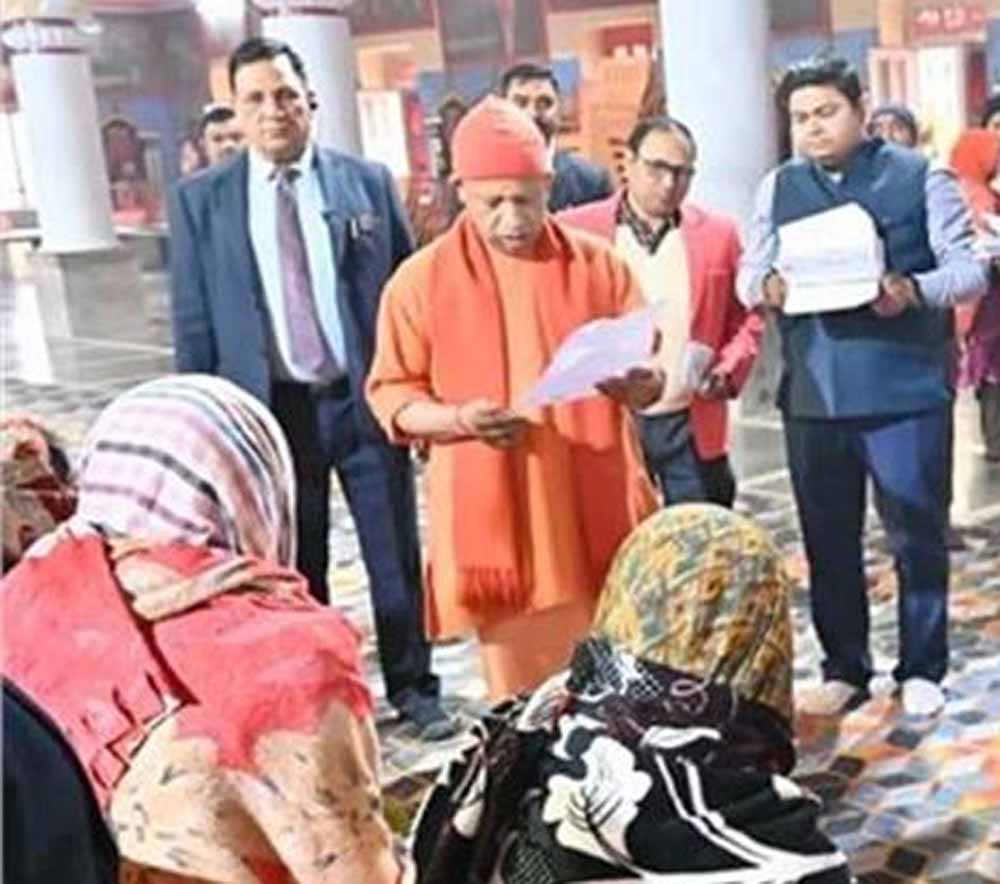 जनता दर्शन में बड़ा भरोसा: ‘आवास से लेकर इलाज तक सरकार साथ है’— CM योगी