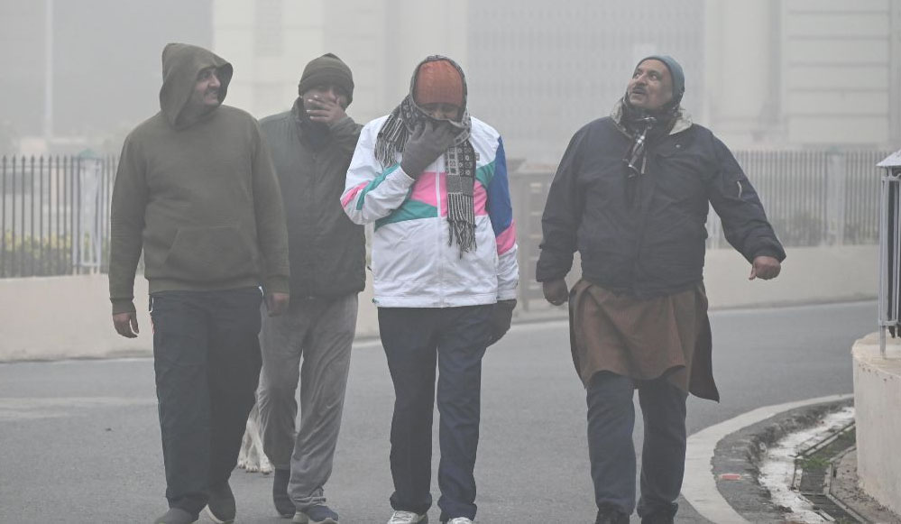 दिल्ली में सर्दी का सितम जारी, पारा 2.9°C, IMD का अगले 3 दिन ठंड को लेकर चेतावनी