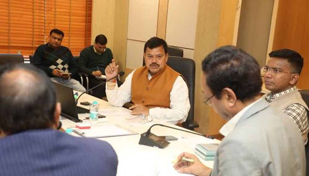 समाधान योजना के कार्यान्वयन में कोई कोताही नहीं सहेंगे, ऊर्जा मंत्री तोमर ने किया साफ