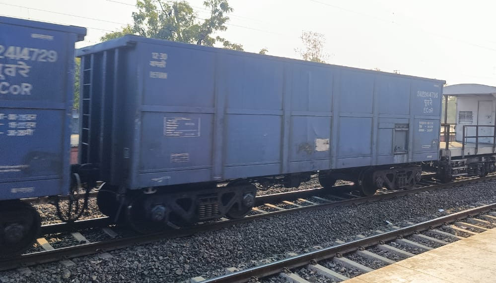 WCR की ऐतिहासिक उपलब्धि, 100 से अधिक वैगन के साथ सबसे लंबी अनब्रोकन मालगाड़ी की यात्रा