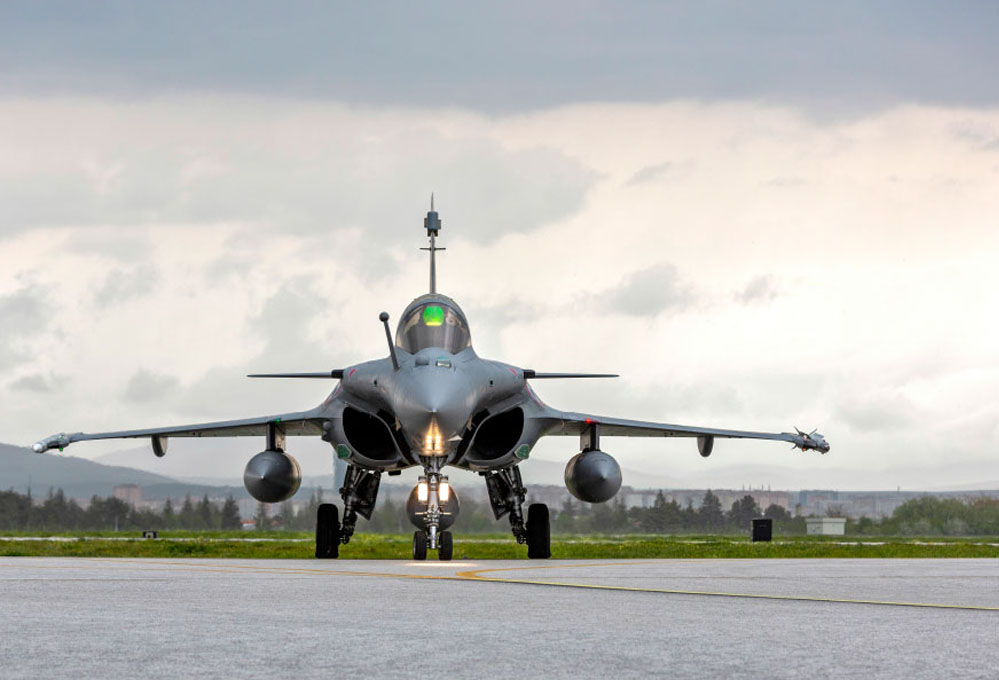 F-35 और Su-57 नहीं, फिर भी IAF बनेगा सुपर पावर, ₹325000 करोड़ की डील से चीन-पाक में मची खलबली