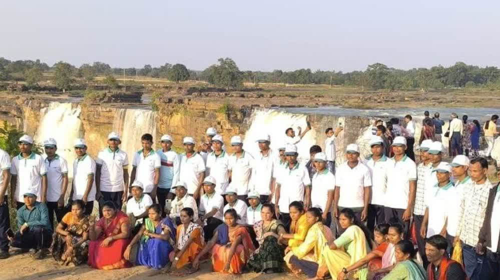 दंतेवाड़ा: पुनर्वासितों के पुनर्वास के लिए कौशल प्रशिक्षण और टूल किट वितरण की अहम शुरुआत