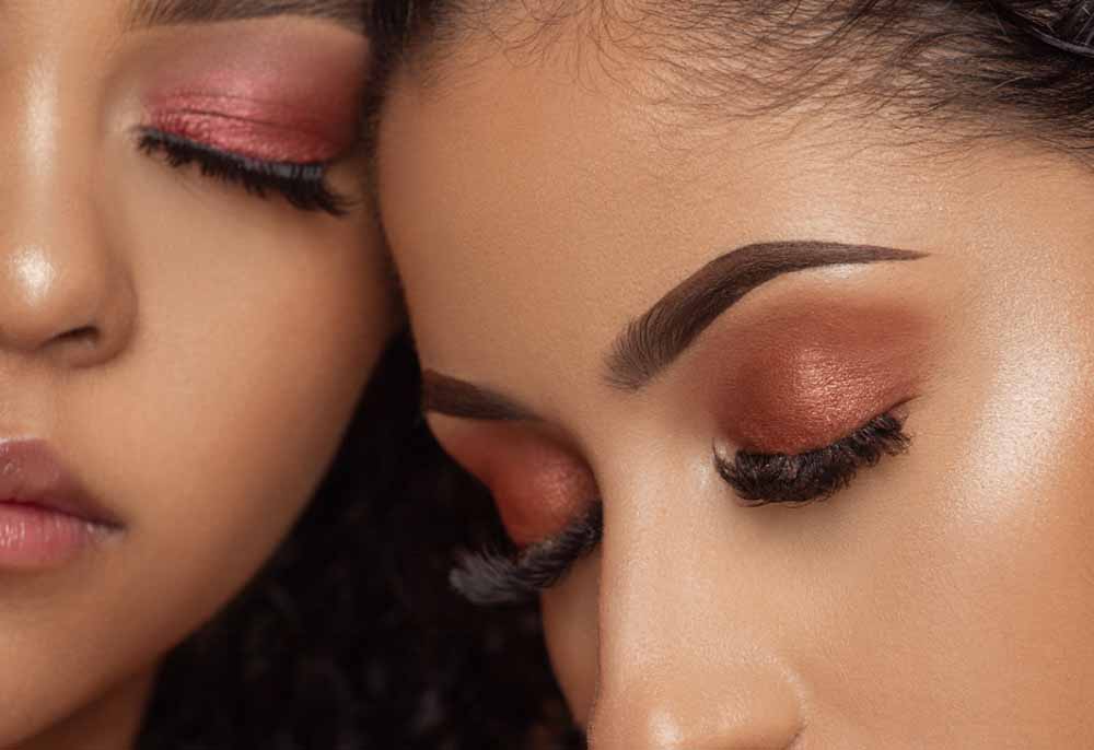 सोने से पहले मेकअप न हटाना क्यों है बड़ी गलती? इन 4 आसान स्टेप्स से रखें चेहरा साफ और हेल्दी