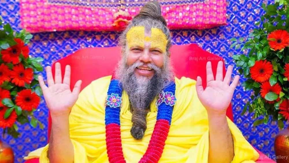 प्रेमानंद जी महाराज का संदेश: इन 4 कामों के साथ फोन चलाना बन सकता है नुकसानदायक