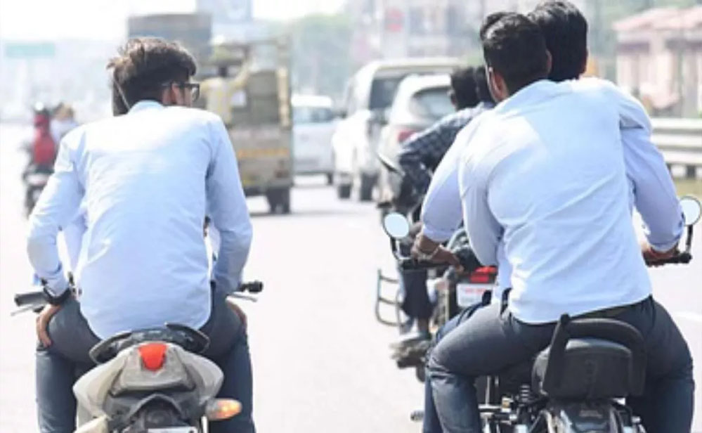 सुरक्षा का ख्याल रखिए, बिना हेलमेट बाहर निकले तो चालान तय