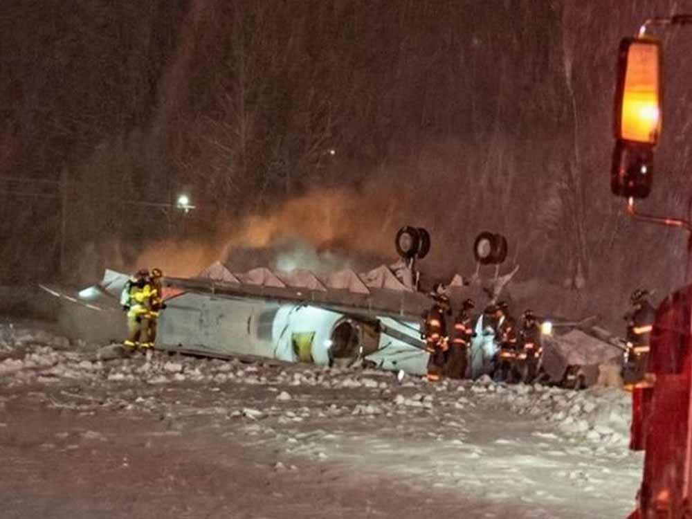 टेकऑफ बना मौत का सफर! प्राइवेट जेट क्रैश में 8 यात्रियों की सवारगी, मचा हड़कंप