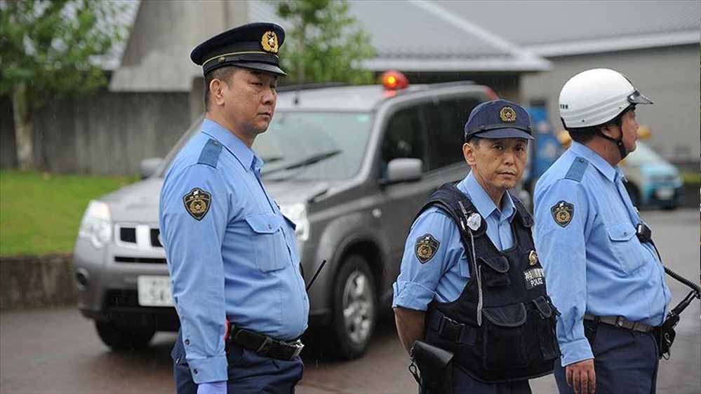 टोक्यो पुलिस की कार्रवाई: महिलाओं से छेड़छाड़ के आरोप में पाकिस्तानी नागरिक सहित पांच पकड़े गए