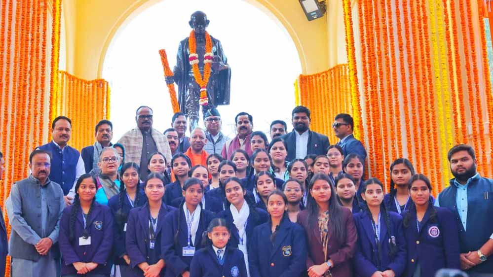 मुख्यमंत्री ने किया आमजन से बापू के आदर्शों को अपनाने का आह्वान