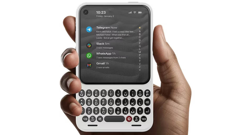 BlackBerry जैसा स्टाइल और iPhone जैसे फीचर्स, नया स्मार्टफोन हुआ लॉन्च