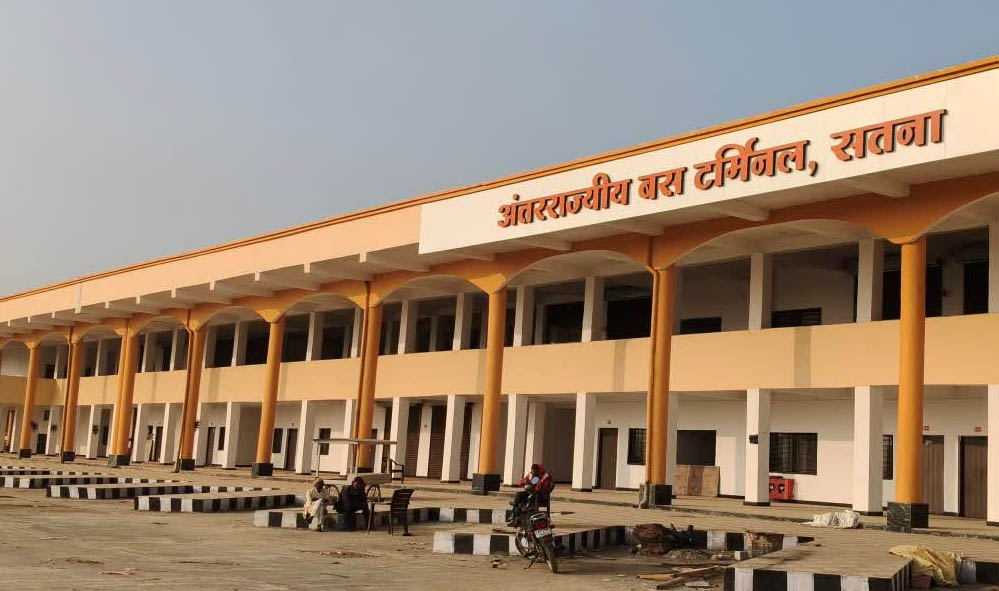 सतना में उद्घाटन के बाद भी बस स्टैंड पर यात्री नहीं, 27 दिसंबर के उद्घाटन के बावजूद नहीं शुरू हुआ संचालन