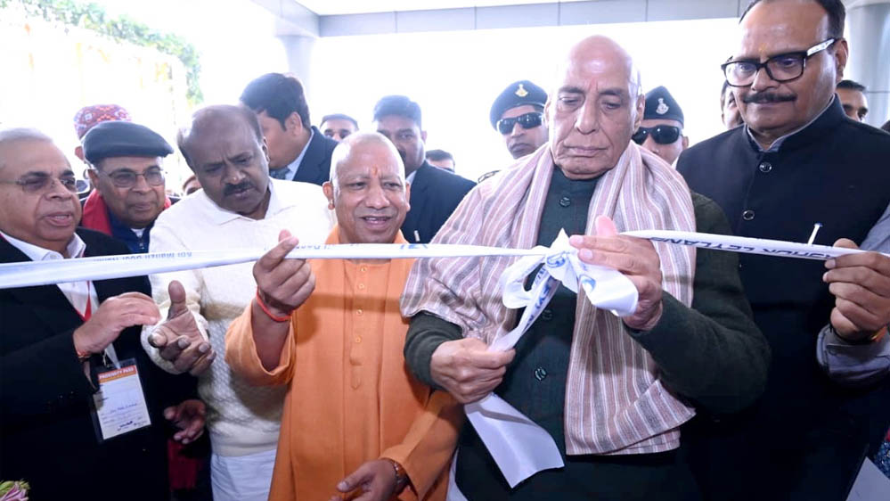 मुख्यमंत्री योगी आदित्यनाथ के कुशल नेतृत्व में आर्थिक विकास का पर्याय बन चुका है उत्तर प्रदेशः राजनाथ सिंह