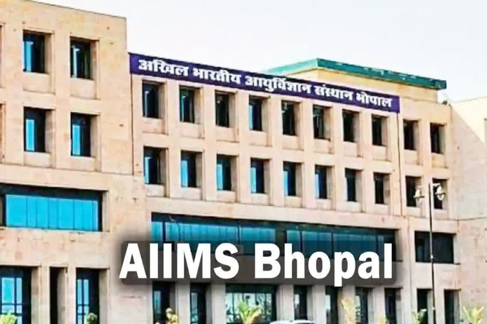 मरीजों के लिए बड़ी राहत: AI-पावर्ड 3D एक्स-रे यूनिट AIIMS भोपाल और IIT की पहल