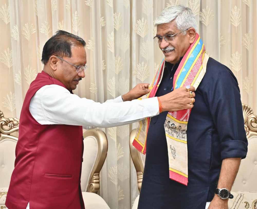 छत्तीसगढ़ में पर्यटन विकास और सांस्कृतिक धरोहरों का संरक्षण, केंद्रीय पर्यटन मंत्री ने मुख्यमंत्री साय से की भेंट