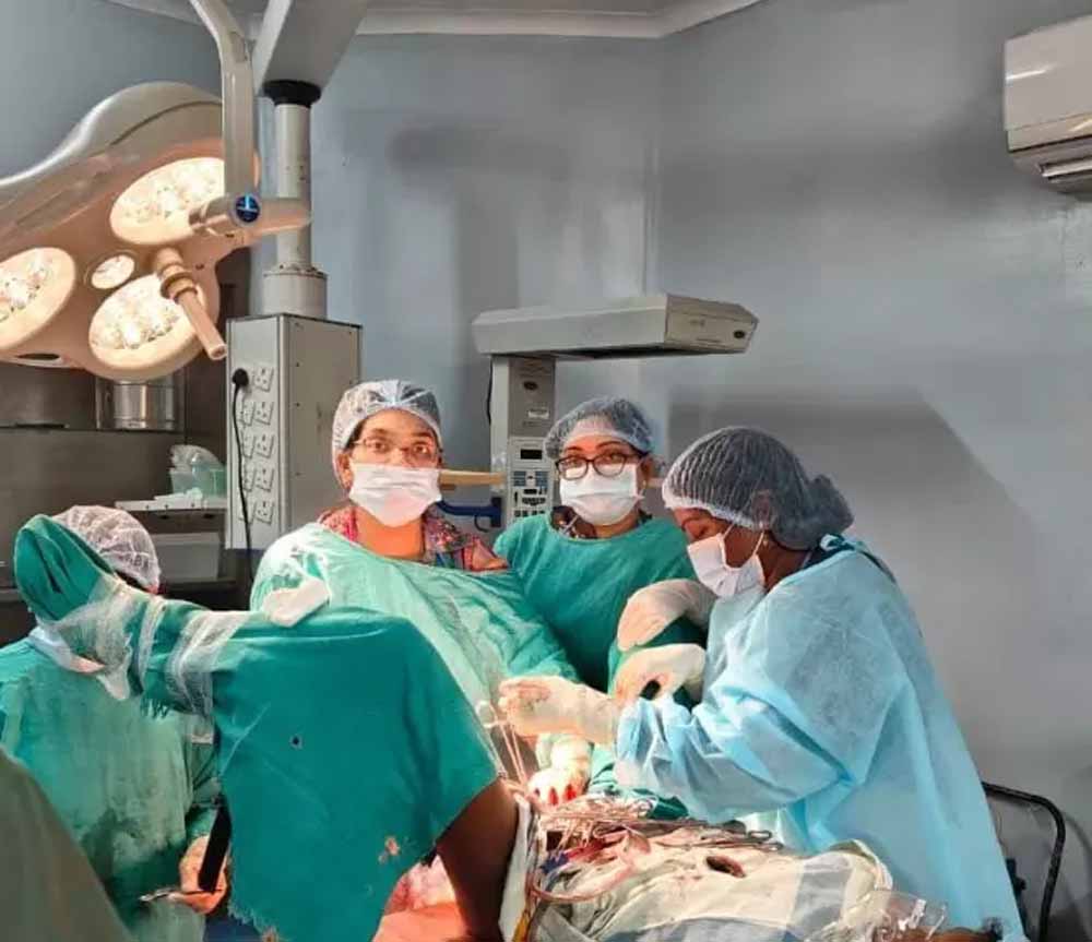 रायगढ़ में गर्भाशय में दर्द होने से परेशान थी महिला, पेट पर बिना चीरा सफल ऑपरेशन