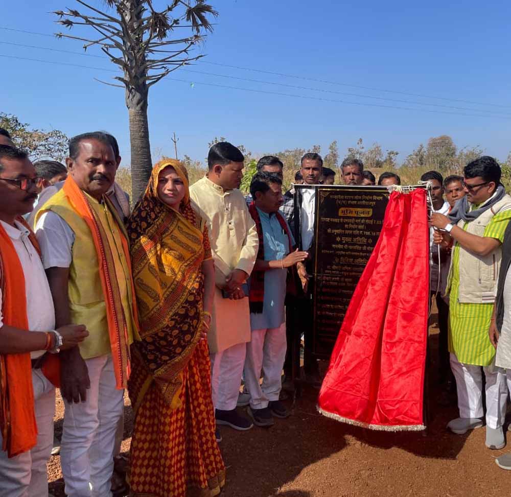 बेहतर कनेक्टिविटी से बदलेगा ग्रामीण भारत का भविष्य: मंत्री चौहान