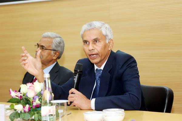 मनमानी पर अंकुश: CS अनुराग जैन ने कलेक्टर और SP को सुनाया सख्त अल्टीमेटम