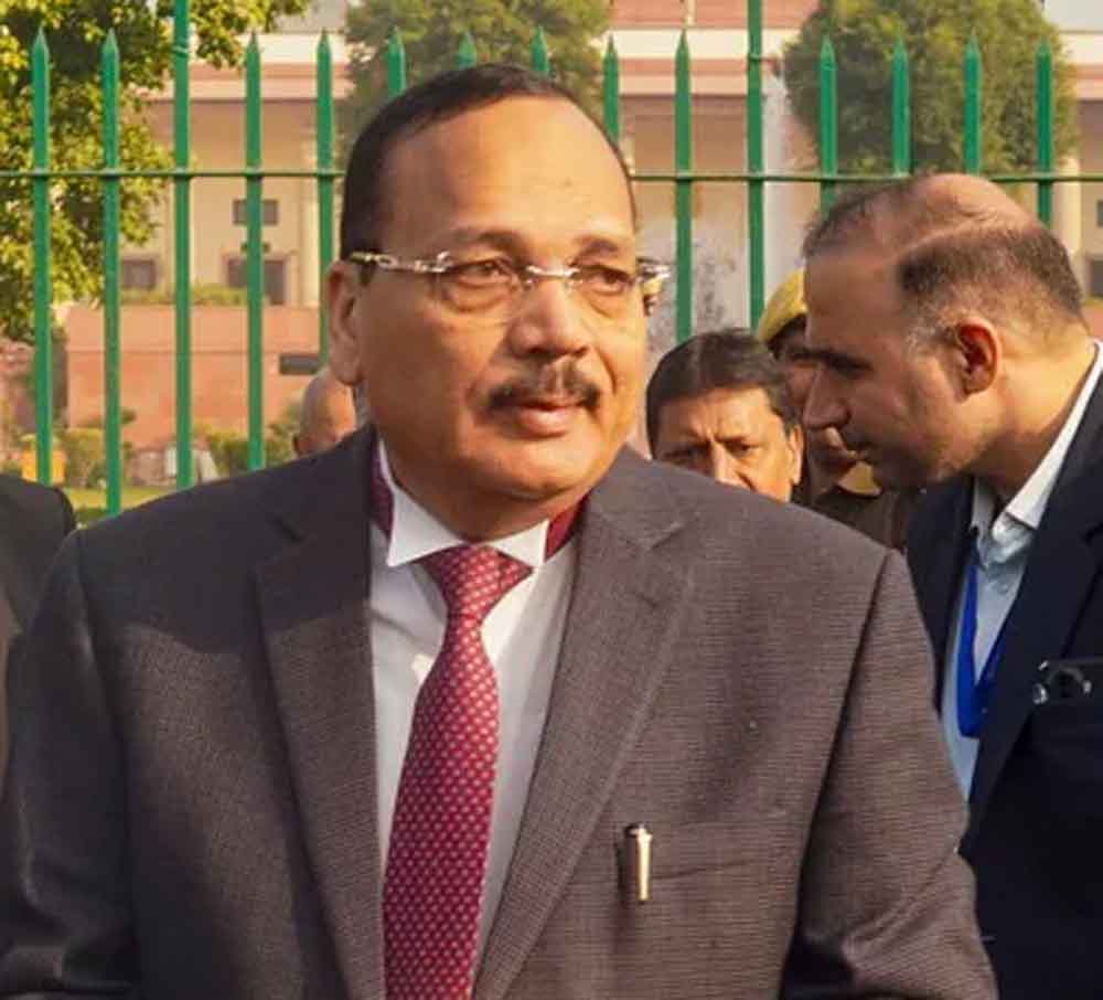 सुप्रीम कोर्ट में तीखी टिप्पणी: फिर तो हर कोई आरोपी होगा! CJI ने समझाया, याचिका पर सुनवाई नहीं