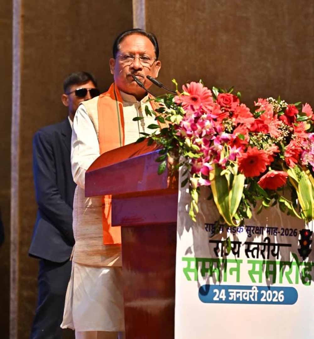 सुरक्षित सड़कों की दिशा में बड़ा संदेश, सम्मान समारोह में शामिल हुए मुख्यमंत्री