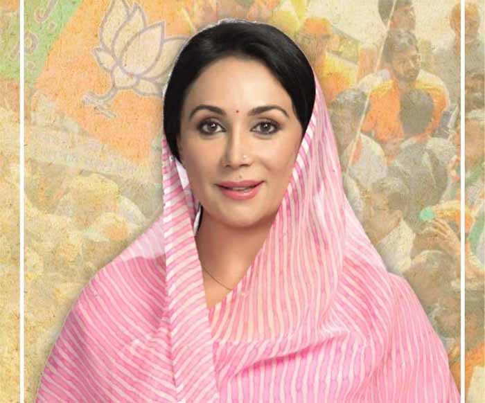 राष्ट्रप्रेम की भावना जगाते हुए दिया कुमारी ने वंदे मातरम् रैली में की भागीदारी