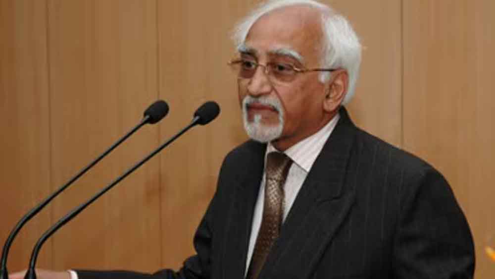 इतिहास पर टिप्पणी बनी राजनीतिक जंग, अंसारी के बयान को लेकर BJP का कांग्रेस पर तीखा हमला