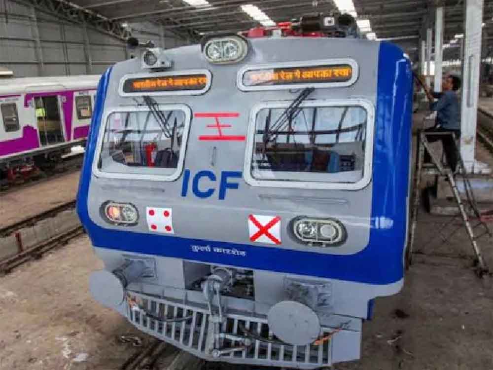 आज से सफर होगा और आरामदायक: गणतंत्र दिवस पर 12 नई एसी लोकल चालू