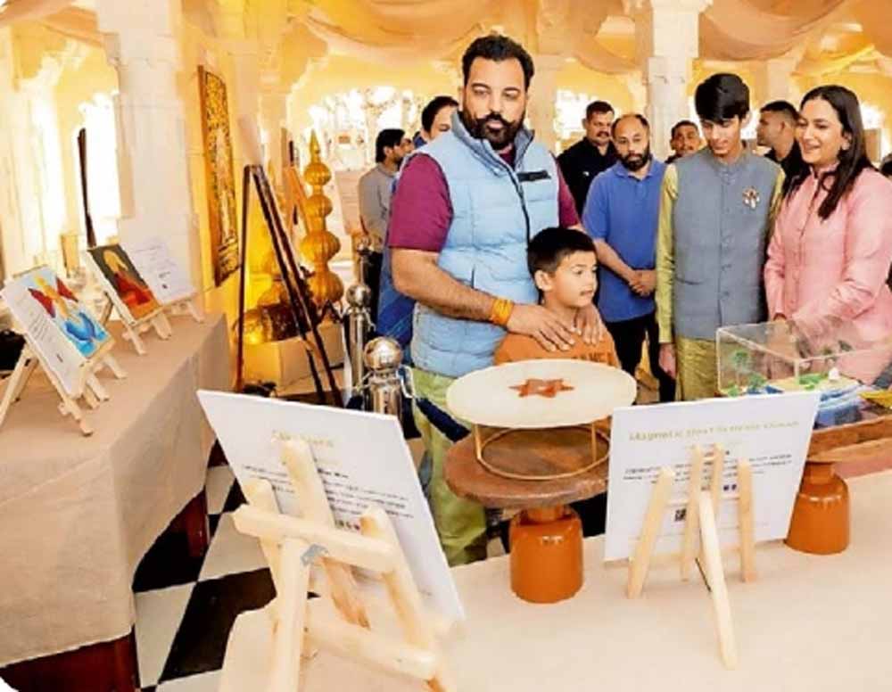 उदयपुर में कला का जादू: स्पर्श दोशी की नई प्रदर्शनी सिटी पैलेस में खुली