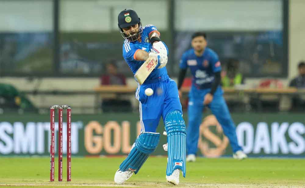 वनडे रैंकिंग में बड़ा उलटफेर: विराट कोहली बने नंबर-1 बल्लेबाज, रोहित शर्मा दूसरे स्थान पर