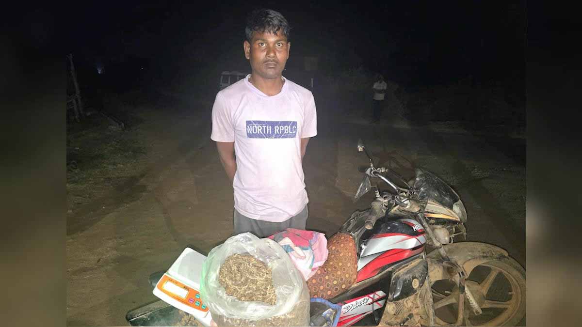 मोटरसाइकिल में गांजा छिपाकर कर रहा था तस्करी, महाराष्ट्र से गांव आते समय पकड़ा गया आरोपी