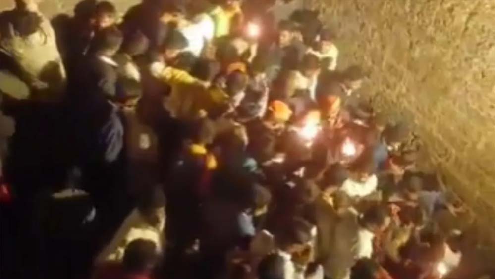 भीड़ प्रबंधन फेल! छत्रपति शिवाजी जयंती पर पुणे में भगदड़, लोगों में डर का माहौल