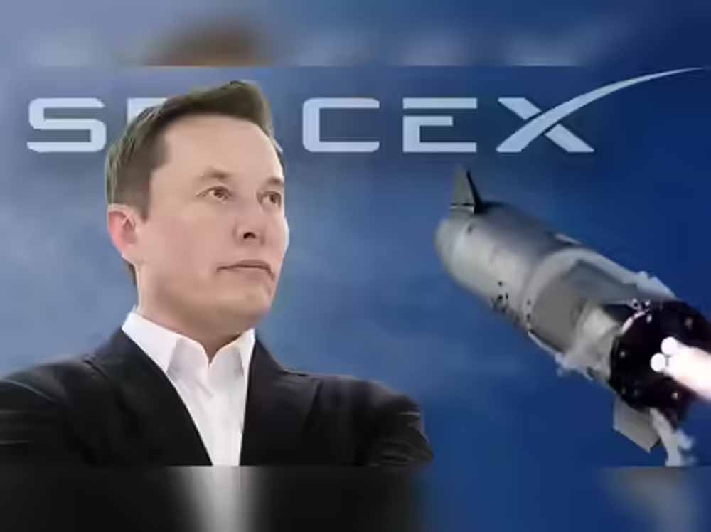 एलन मस्क का अगला बड़ा दांव: SpaceX चाहती है अंतरिक्ष में डेटा सेंटर, सरकार से मांगी इजाज़त