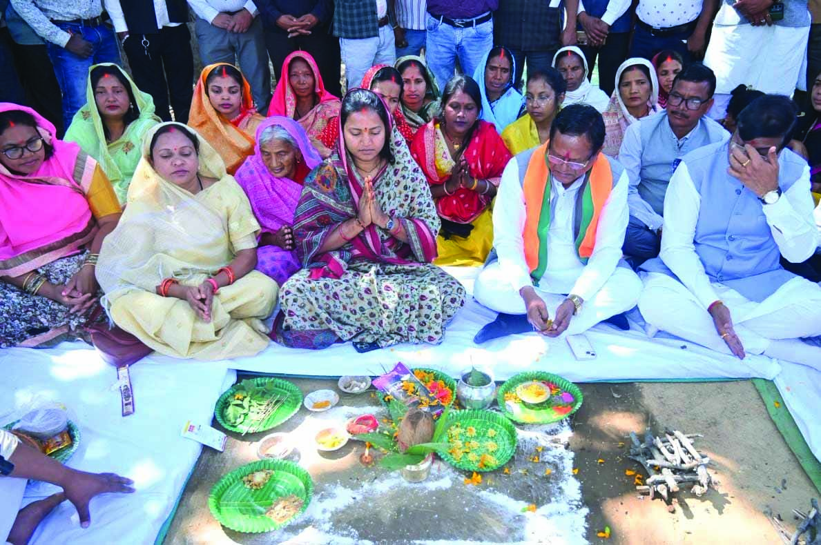 विकास को मिली रफ्तार: मंत्री लक्ष्मी राजवाड़े ने किए 18.38 करोड़ के कार्यों का भूमिपूजन