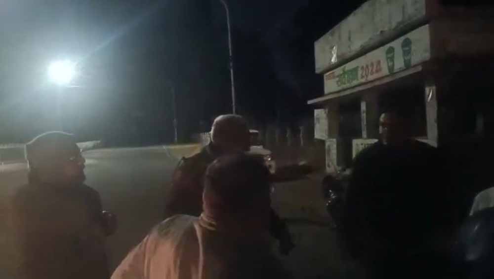 व्यापारी से अभद्रता पर पुलिस कार्रवाई, थाना प्रभारी को किया गया लाइन अटैच