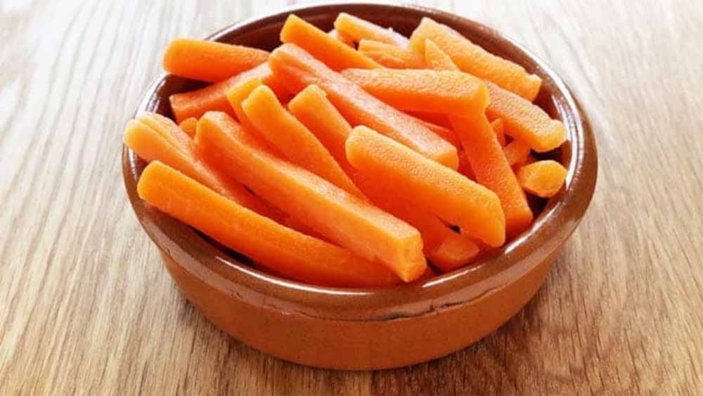 सर्दियों में गाजर क्यों है सुपरफूड? जानिए इसके चौंकाने वाले फायदे