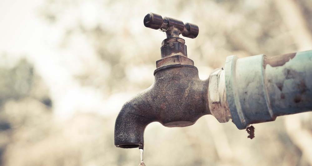 जल संकट ने लिया भयावह रूप: इंदौर में 60 इलाकों में नल नहीं चलेंगे, लाखों लोग परेशान