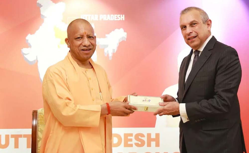 सिंगापुर दौरे में CM योगी ने उद्योगपति से मिलकर निवेश पर की अहम चर्चा