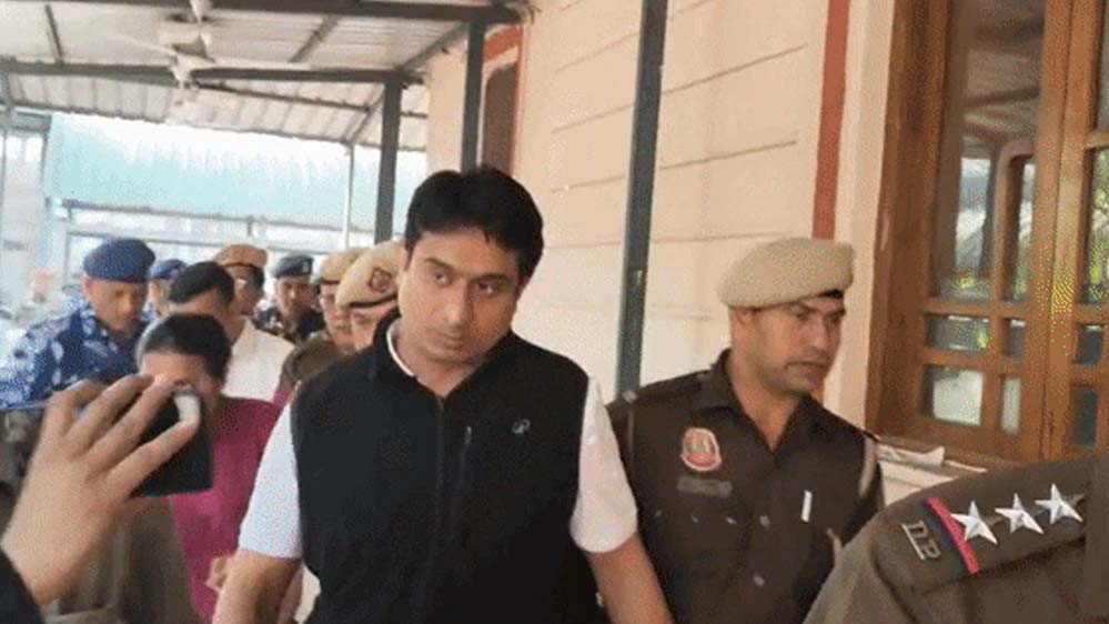 यूथ कांग्रेस चीफ उदय भानु चिब गिरफ्तार, शर्टलेस प्रोटेस्ट के बाद 4 दिन पुलिस रिमांड