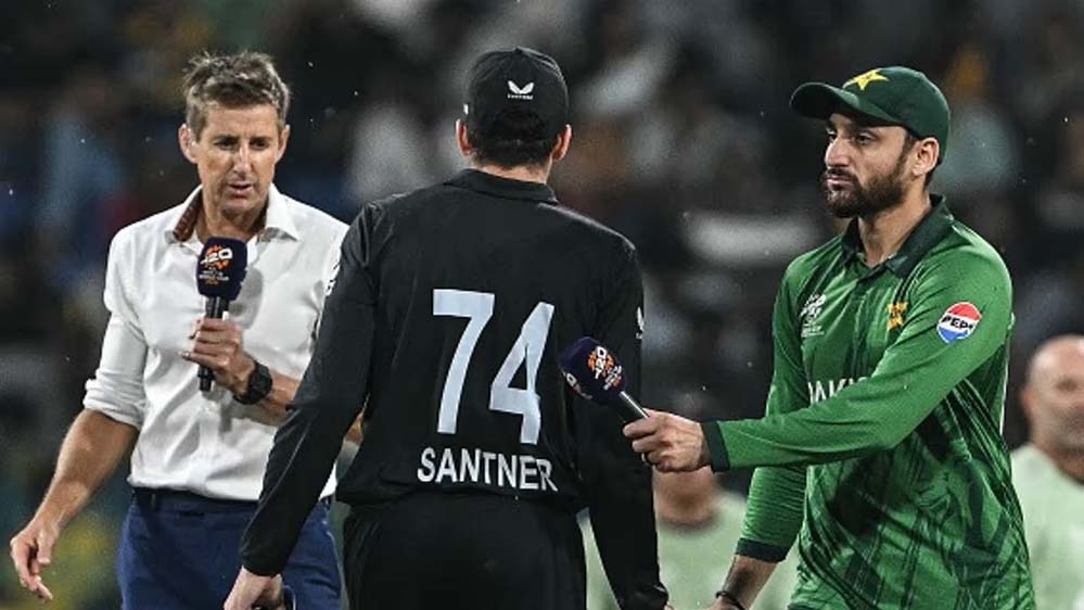 ट्विस्ट आया न्यूजीलैंड की हार से, पाकिस्तान के लिए सेमीफाइनल का रास्ता हुआ साफ