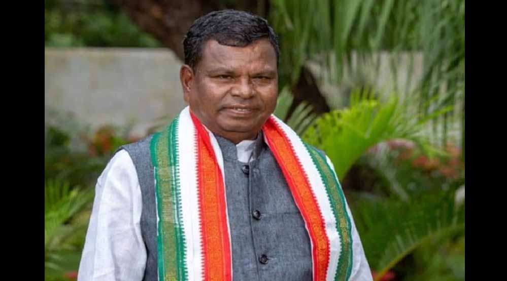 शराब घोटाला मामला: सुप्रीम कोर्ट से कवासी लखमा को अंतरिम जमानत, कांग्रेस में हलचल