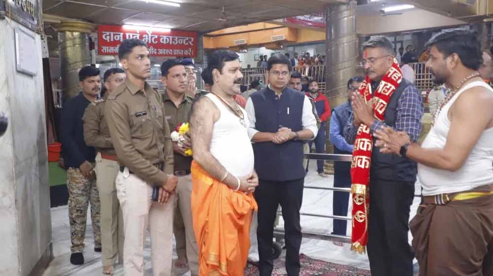 महाकाल दर्शन के बाद IPS राकेश गुप्ता ने संभाला पद, कानून व्यवस्था को और मजबूत बनाने का दिया वादा