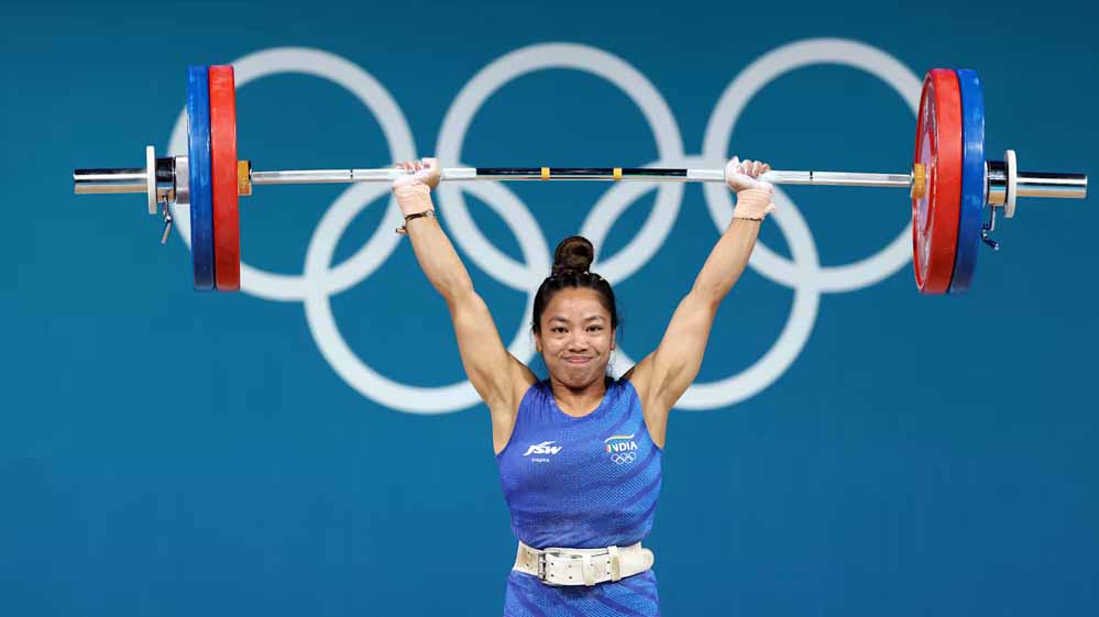 31 साल की मीराबाई चानू ने तोड़ा तीन नेशनल रिकॉर्ड, ओलंपिक मेडलिस्ट ने मचाई धूम