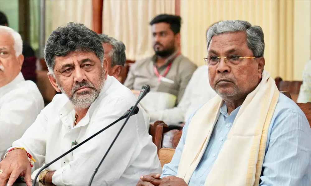 DK कैंप का दावा- ‘2.5 साल का फॉर्मूला था तय, सिद्धारमैया ने वादा किया था’