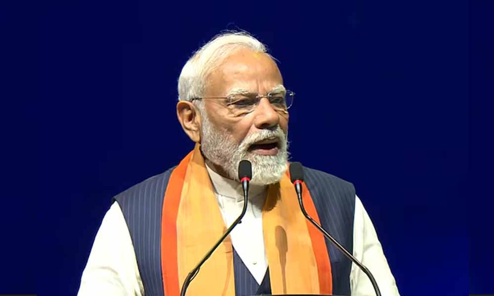 पीएम मोदी का बयान: भारत-मलेशिया संबंध मजबूत, मलेशिया पहुंचने पर बोले- ऐसा स्वागत भारत याद रखेगा