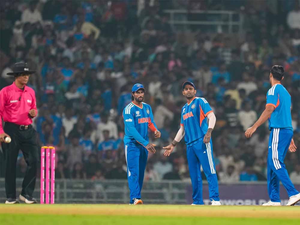 200+ का चौथा कारनामा, विश्व कप में भारत ने फिर दिखाई बल्लेबाजी की ताकत