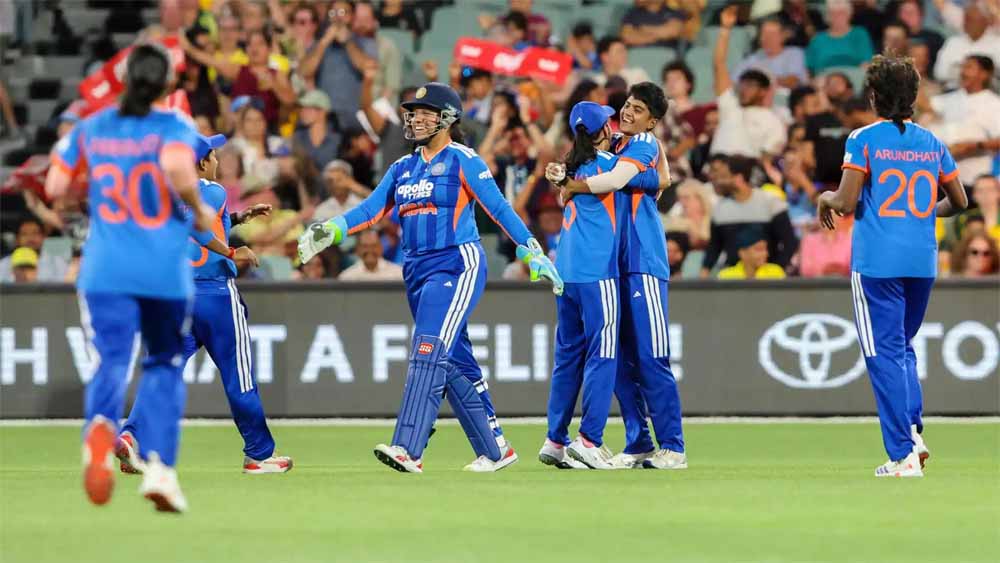 मंधाना बनी जीत की नायिका, भारत ने ऑस्ट्रेलिया को पटखनी देकर रचा इतिहास