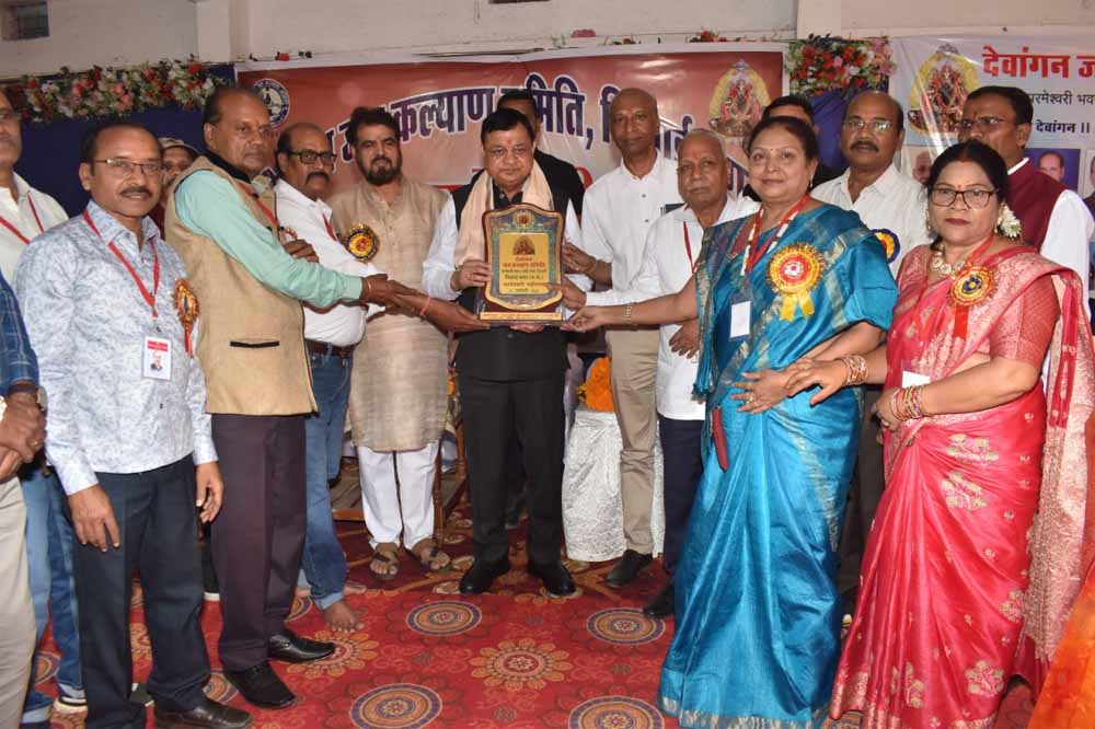 वाणिज्य एवं उद्योग मंत्री लखन लाल देवांगन शामिल हुए माँ परमेश्वरी महोत्सव में