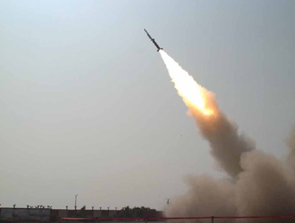 भारत की सैन्य ताकत को बढ़ावा, डीआरडीओ की एयर-टू-एयर मिसाइल में बड़ी सफलता